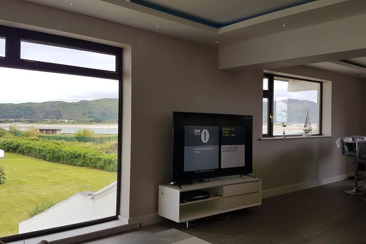 3 Bedroom Deganwy Sea View Beach House Ll31 Exterior photo
