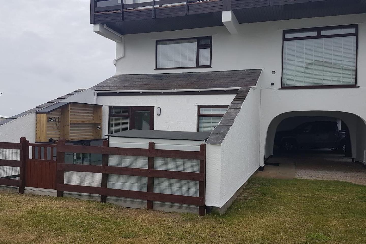3 Bedroom Deganwy Sea View Beach House Ll31 Exterior photo