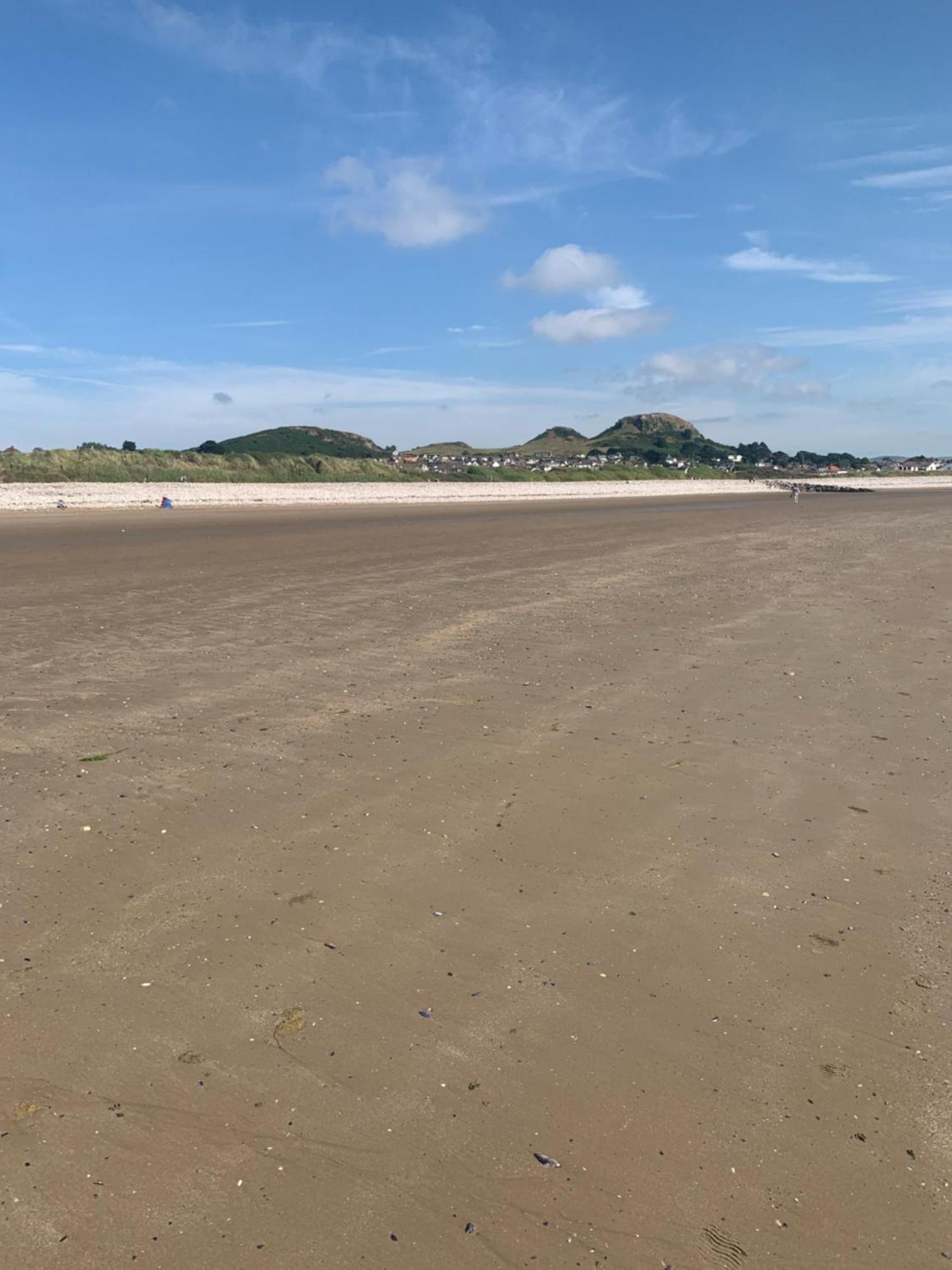 3 Bedroom Deganwy Sea View Beach House Ll31 Exterior photo